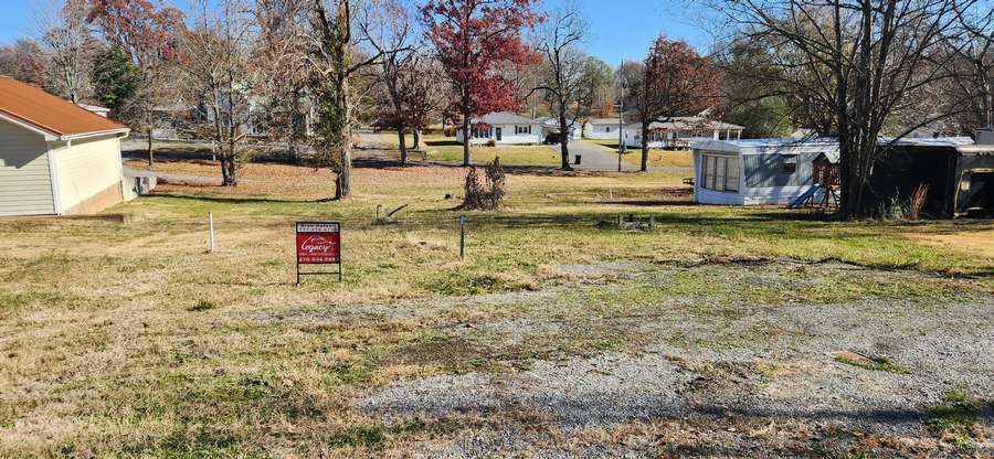 Ky Lake area lot, utilities in place.